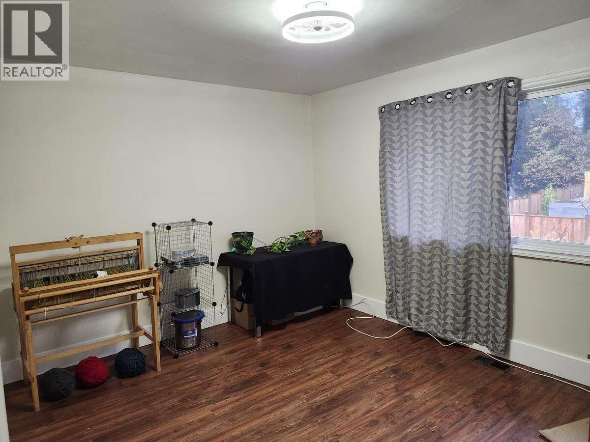 21796 Howison Avenue, Maple Ridge, British Columbia  V2X 2W6 - Photo 9 - R3074989