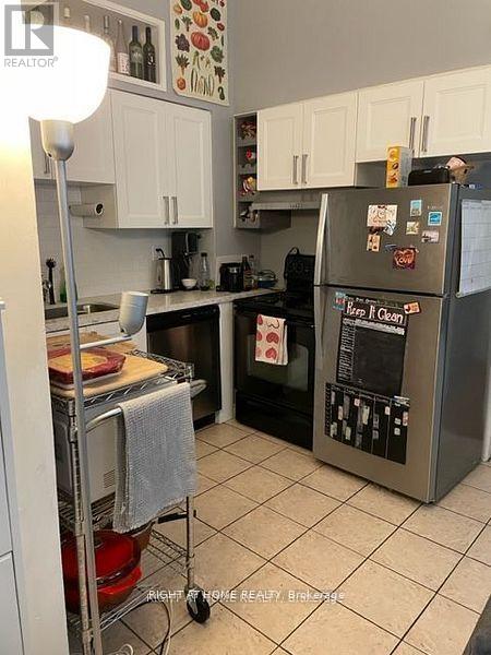 2 - 85 Baldwin Street, Toronto, Ontario  M5T 1L5 - Photo 2 - C12650790