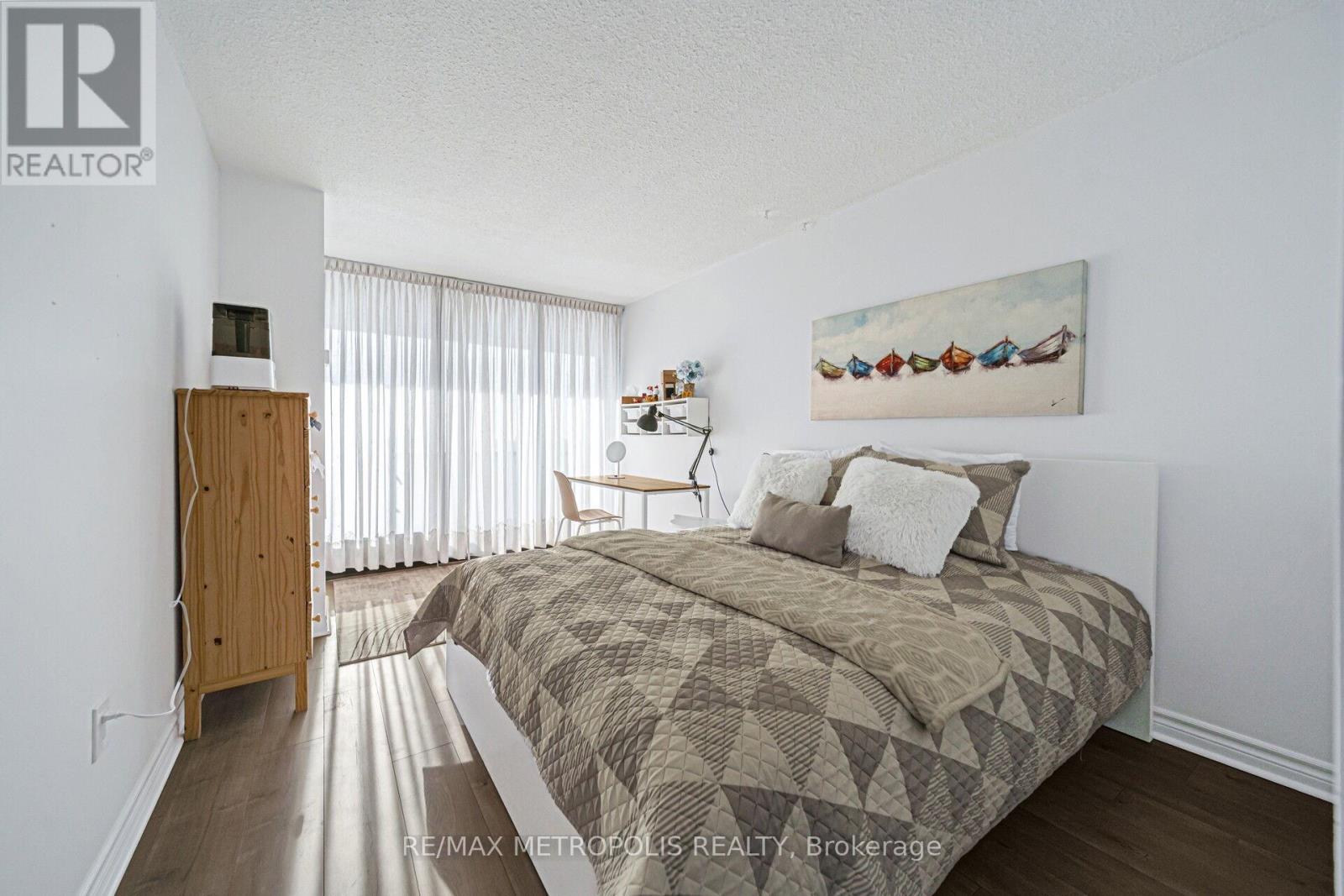 2212 - 2330 Bridletowne Circle, Toronto, Ontario  M1W 3P6 - Photo 19 - E12650786