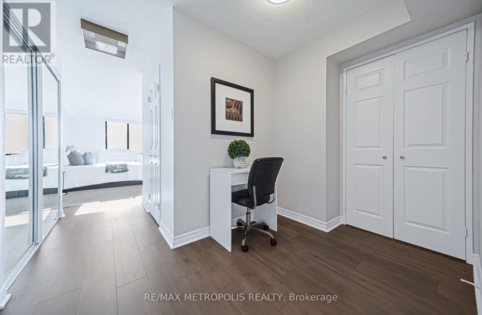 2212 - 2330 Bridletowne Circle, Toronto, Ontario  M1W 3P6 - Photo 27 - E12650786