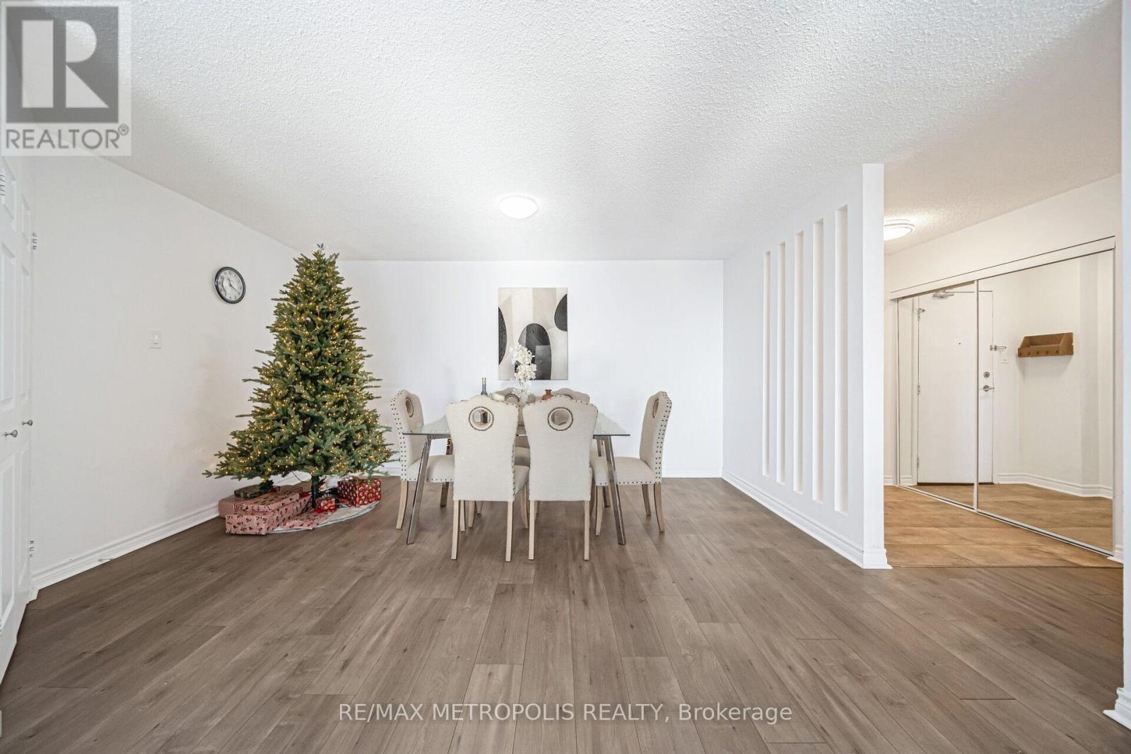 2212 - 2330 Bridletowne Circle, Toronto, Ontario  M1W 3P6 - Photo 8 - E12650786