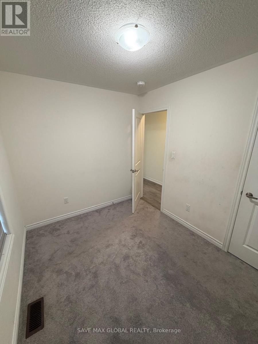 16 Haydrop Road, Brampton, Ontario  L6P 4P3 - Photo 17 - W12650794