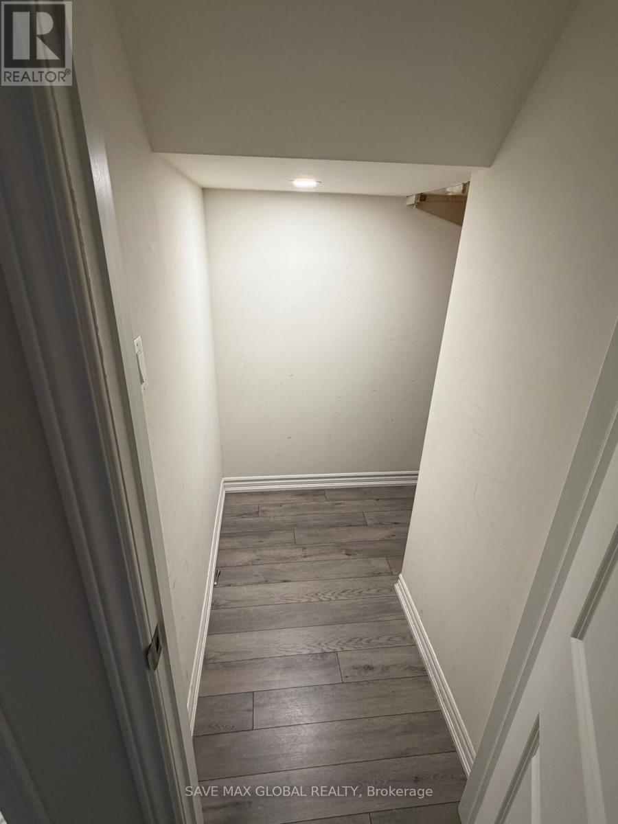 16 Haydrop Road, Brampton, Ontario  L6P 4P3 - Photo 19 - W12650794