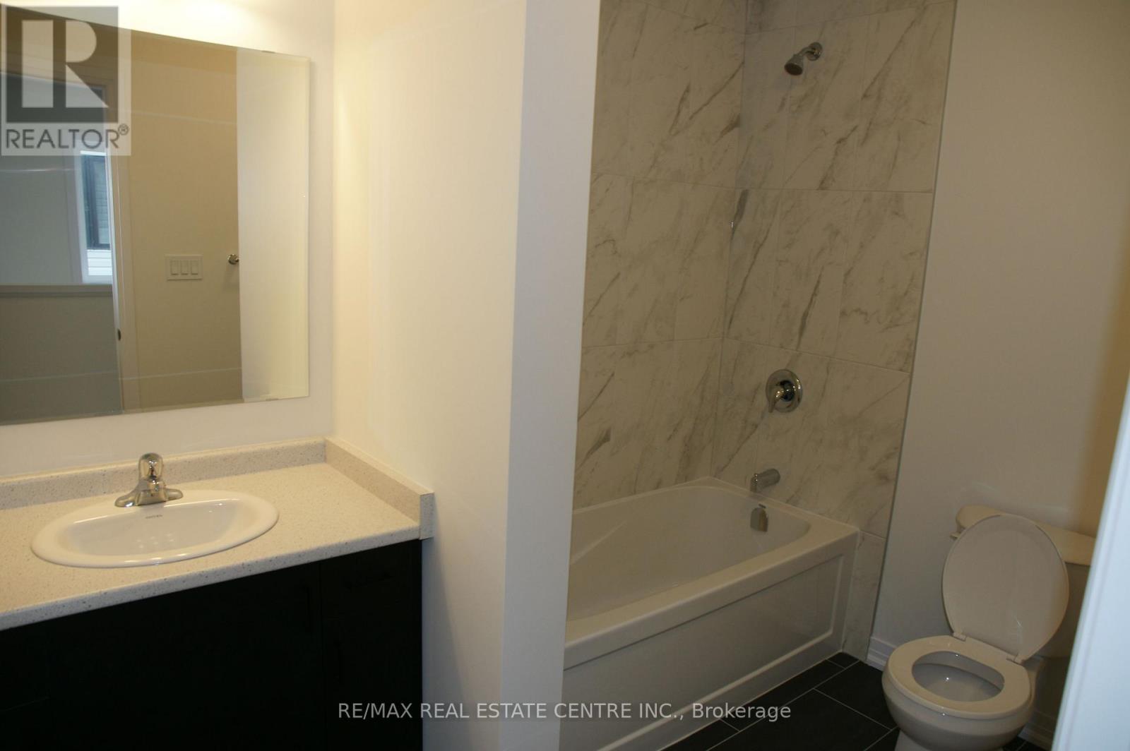 111 Winter Wren Crescent, Kitchener, Ontario  N2P 0L5 - Photo 11 - X12650784