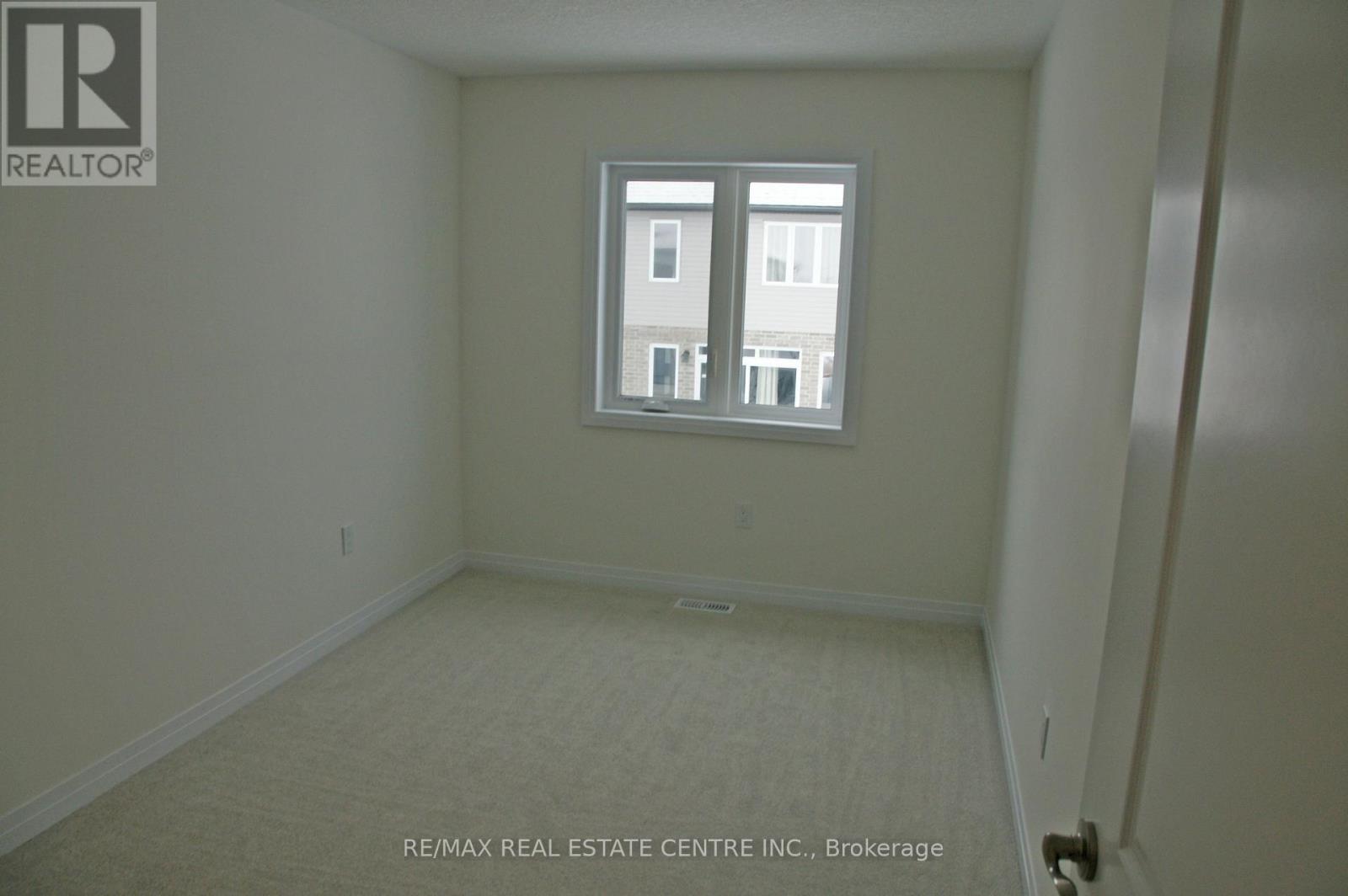 111 Winter Wren Crescent, Kitchener, Ontario  N2P 0L5 - Photo 13 - X12650784