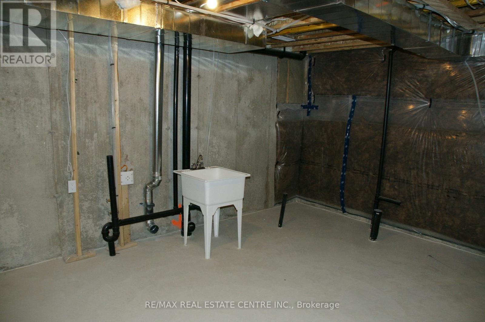 111 Winter Wren Crescent, Kitchener, Ontario  N2P 0L5 - Photo 16 - X12650784