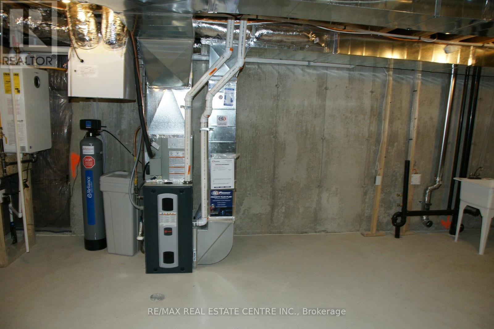 111 Winter Wren Crescent, Kitchener, Ontario  N2P 0L5 - Photo 18 - X12650784