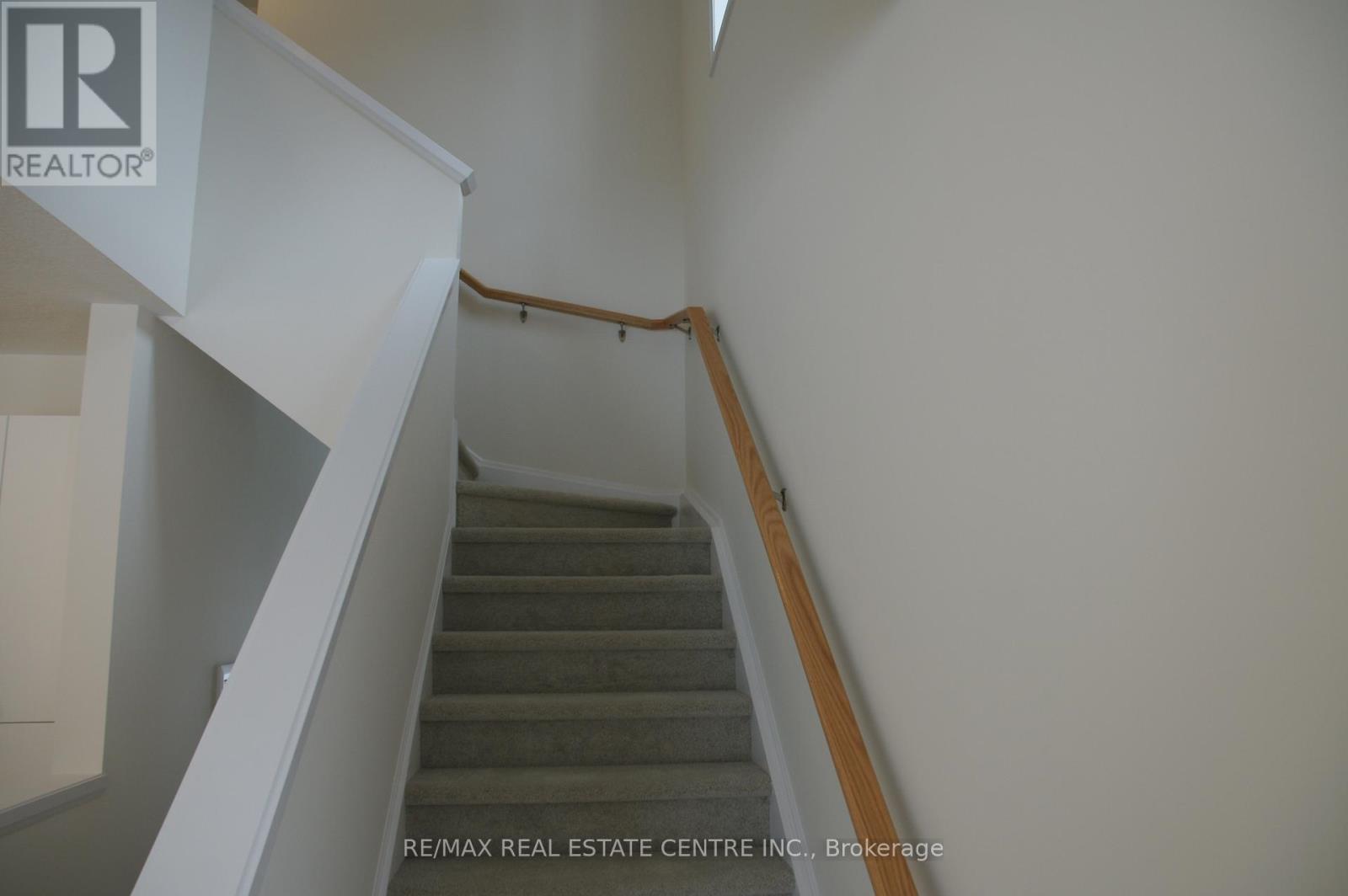 111 Winter Wren Crescent, Kitchener, Ontario  N2P 0L5 - Photo 8 - X12650784