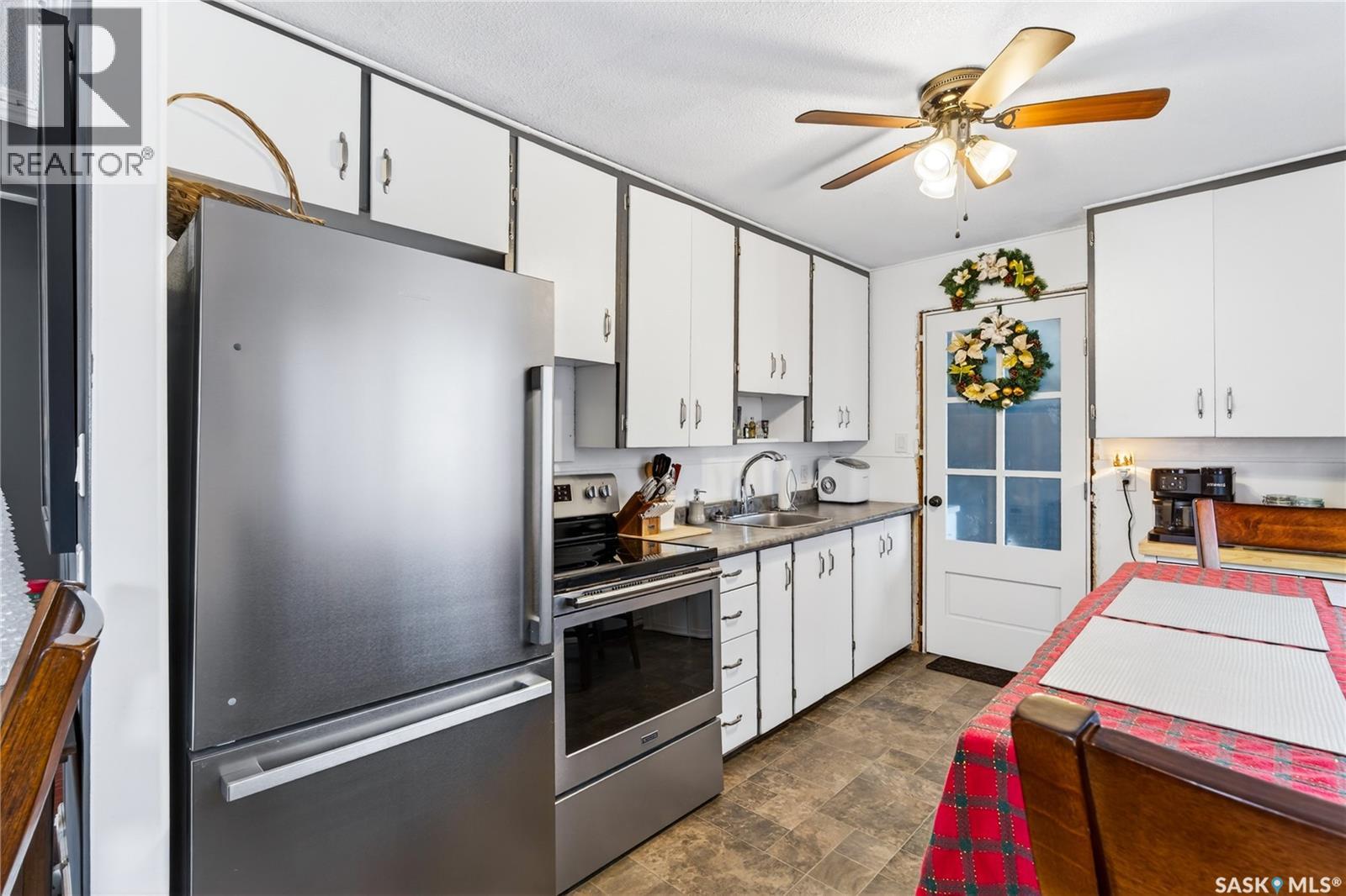 838 15th Street W, Prince Albert, Saskatchewan  S6V 3R9 - Photo 6 - SK025901