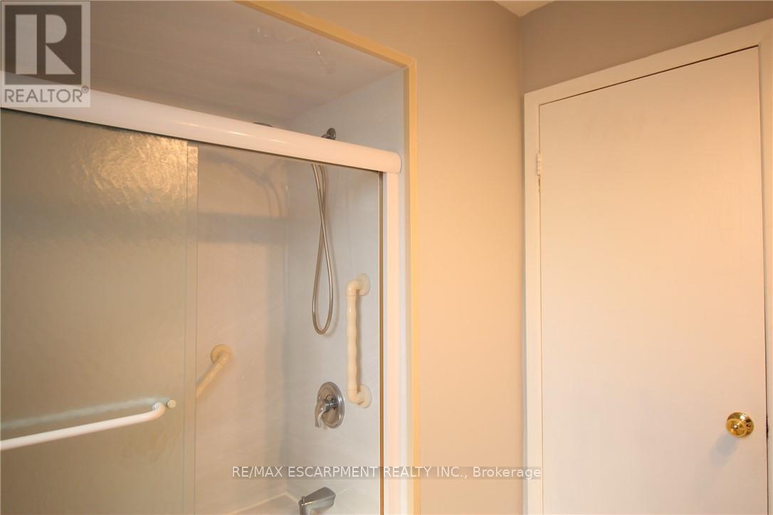 4 Purnell Drive, Hamilton, Ontario  L9C 4X9 - Photo 22 - X12650808