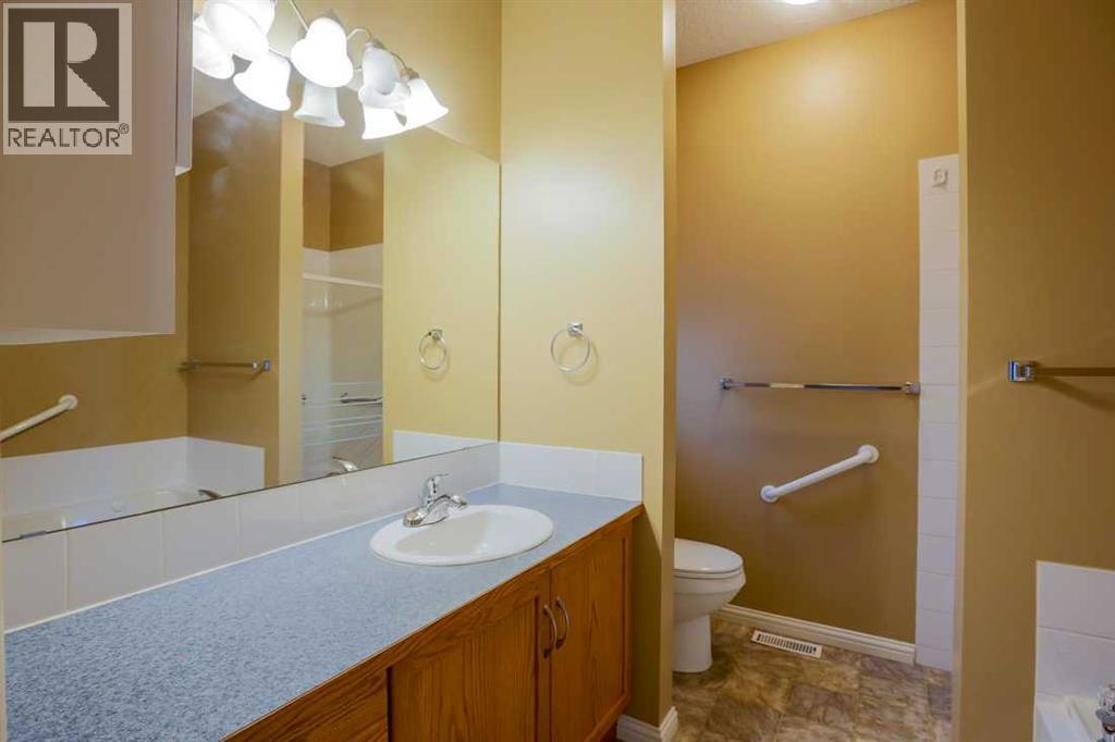 1105 Hammond Avenue, Crossfield, Alberta  T0M 0S0 - Photo 11 - A2273201