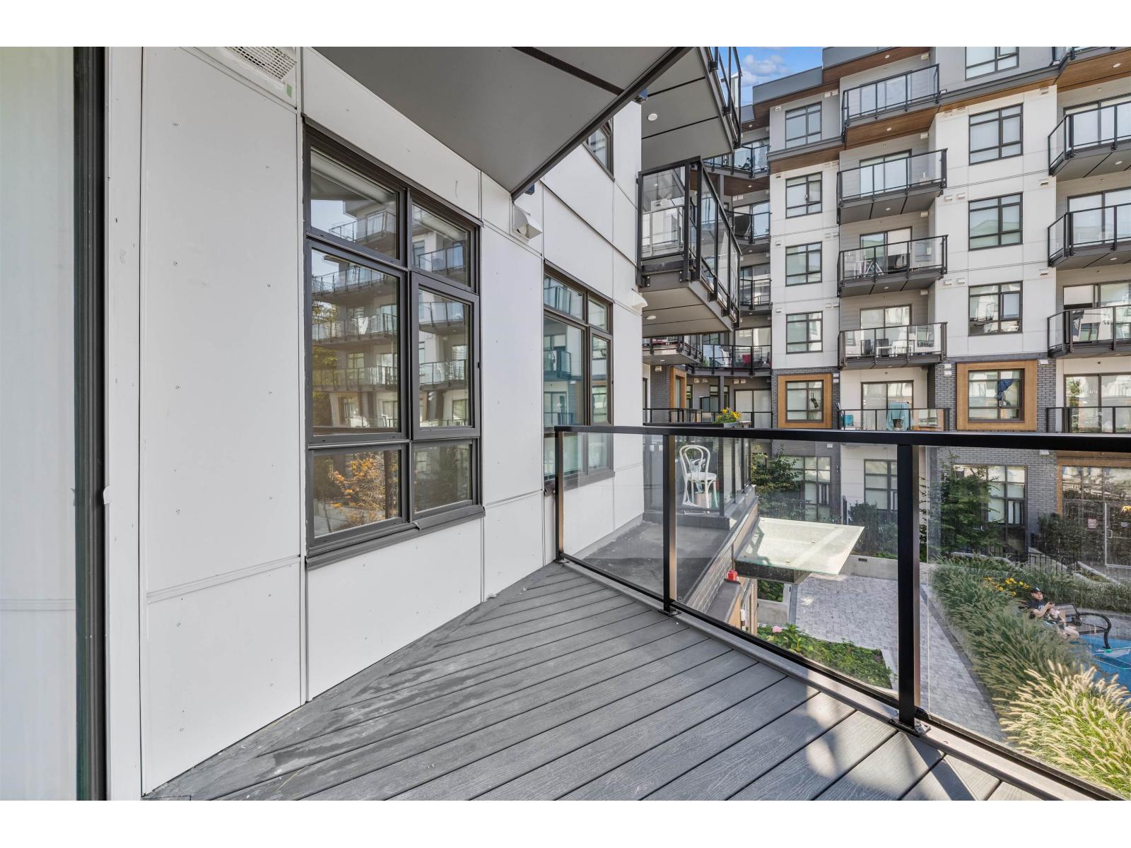 220 13968 Laurel Drive, Surrey, British Columbia  V3T 0S9 - Photo 12 - R3040682