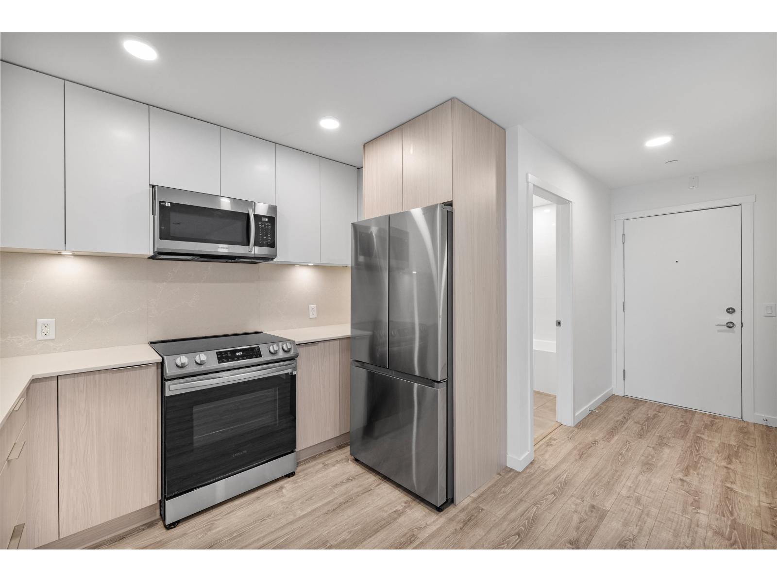 220 13968 Laurel Drive, Surrey, British Columbia  V3T 0S9 - Photo 6 - R3040682