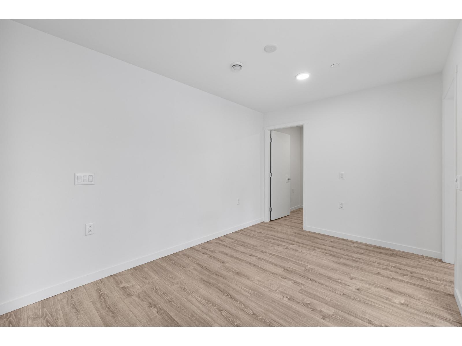 220 13968 Laurel Drive, Surrey, British Columbia  V3T 0S9 - Photo 15 - R3040682