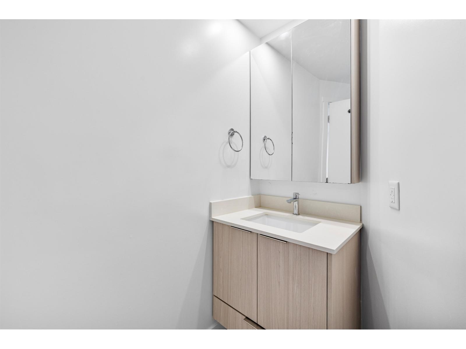 220 13968 Laurel Drive, Surrey, British Columbia  V3T 0S9 - Photo 21 - R3040682