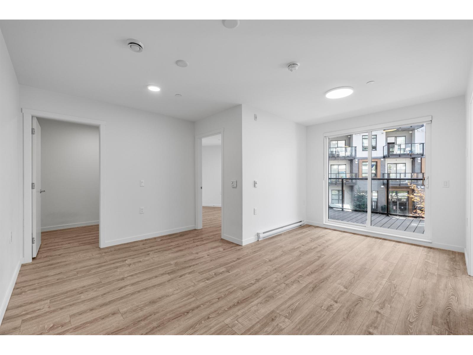 220 13968 Laurel Drive, Surrey, British Columbia  V3T 0S9 - Photo 9 - R3040682