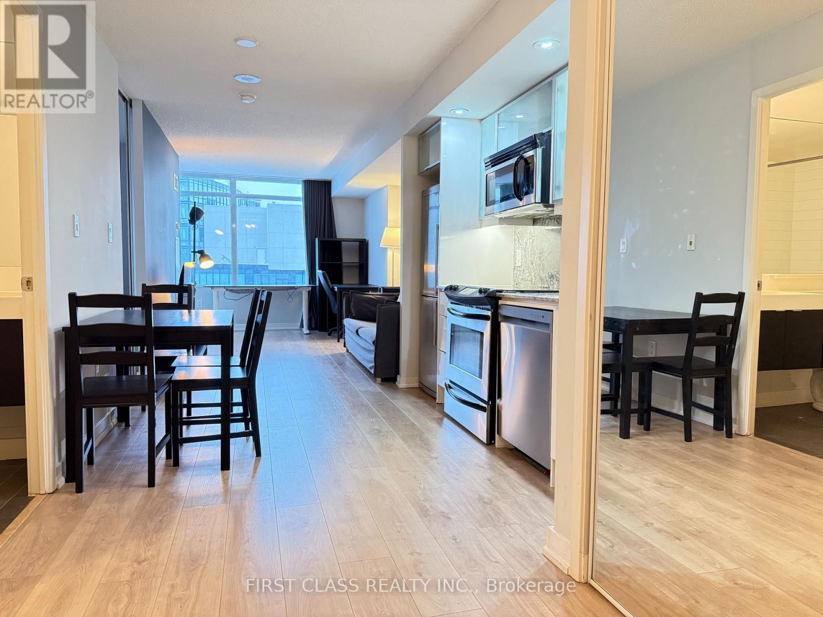 4608 - 25 Telegram Mews, Toronto, Ontario  M5V 3Z1 - Photo 4 - C12650820