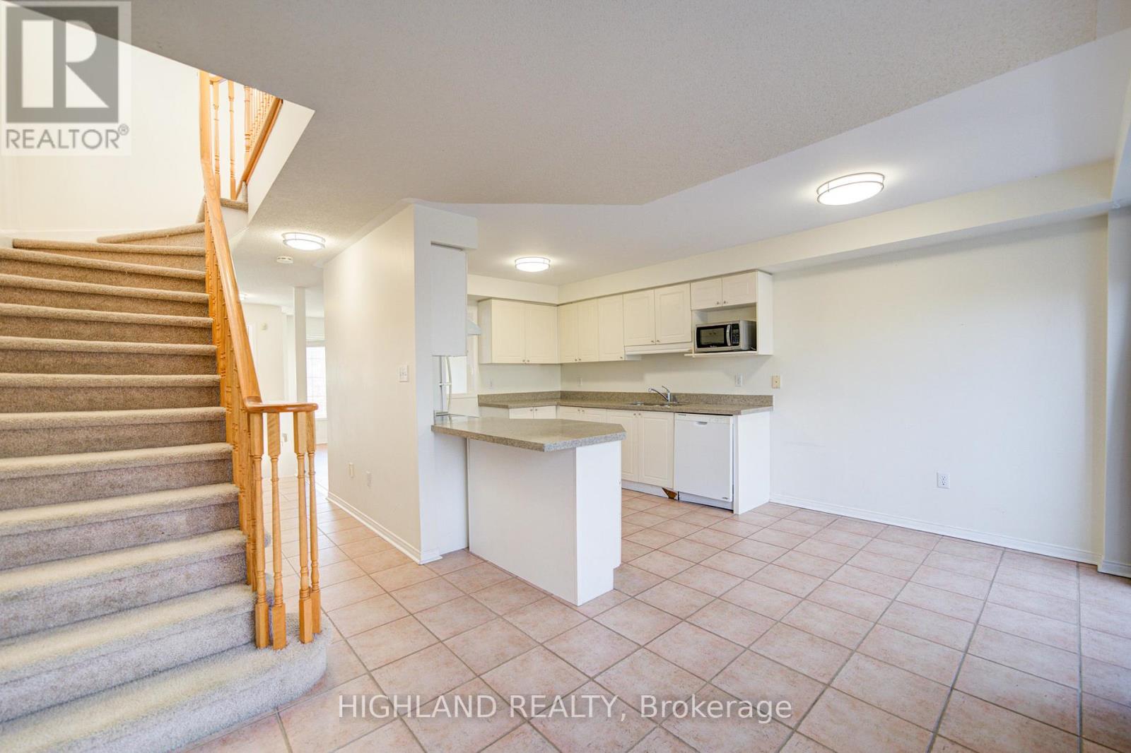 117 - 5530 Glen Erin Drive, Mississauga, Ontario  L5M 6E8 - Photo 8 - W12650816