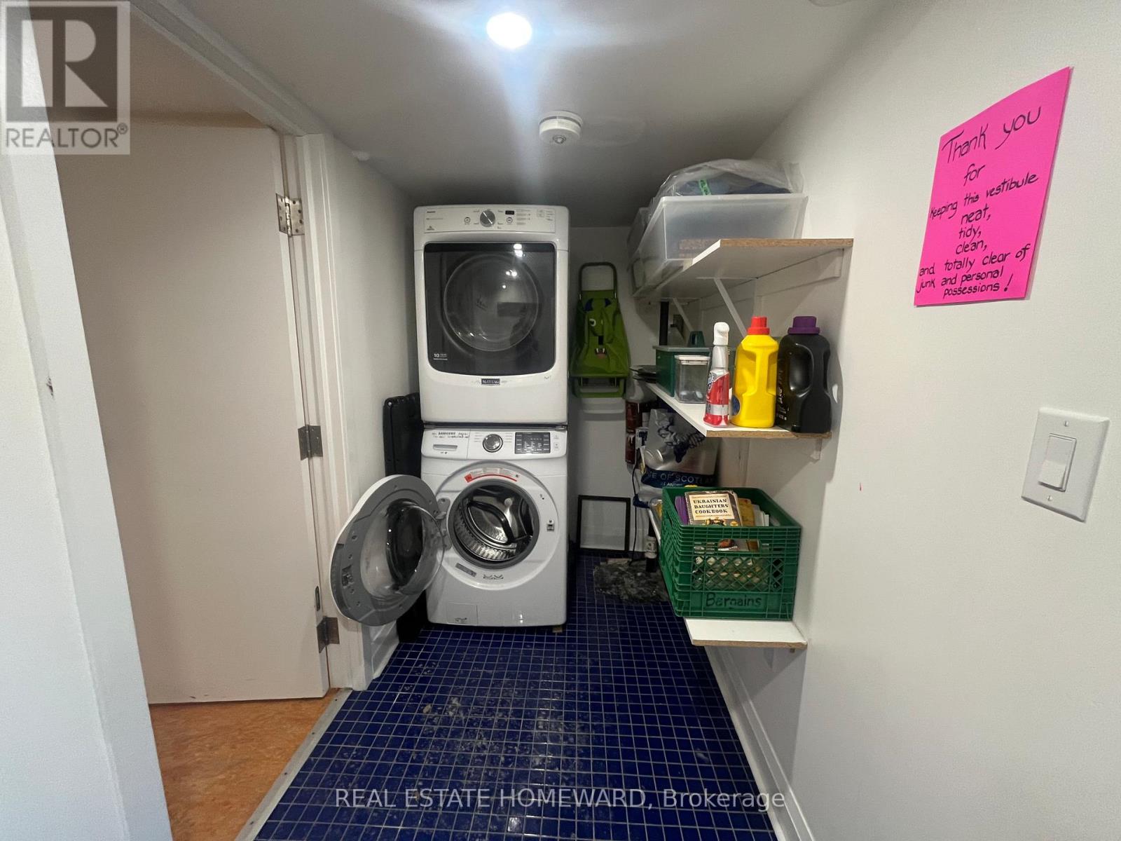 Lower - 15 Richard Avenue, Toronto, Ontario  M4L 1W8 - Photo 10 - E12650828