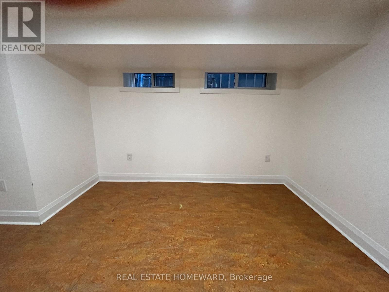 Lower - 15 Richard Avenue, Toronto, Ontario  M4L 1W8 - Photo 6 - E12650828