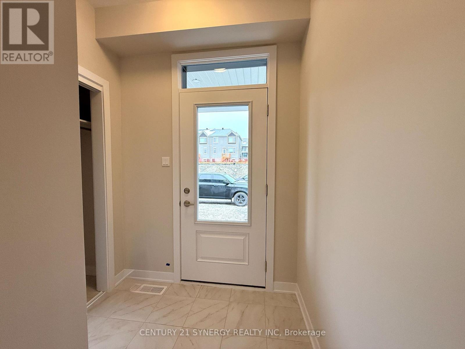 532 Promontory Place, Ottawa, Ontario  K2J 7H2 - Photo 3 - X12650838