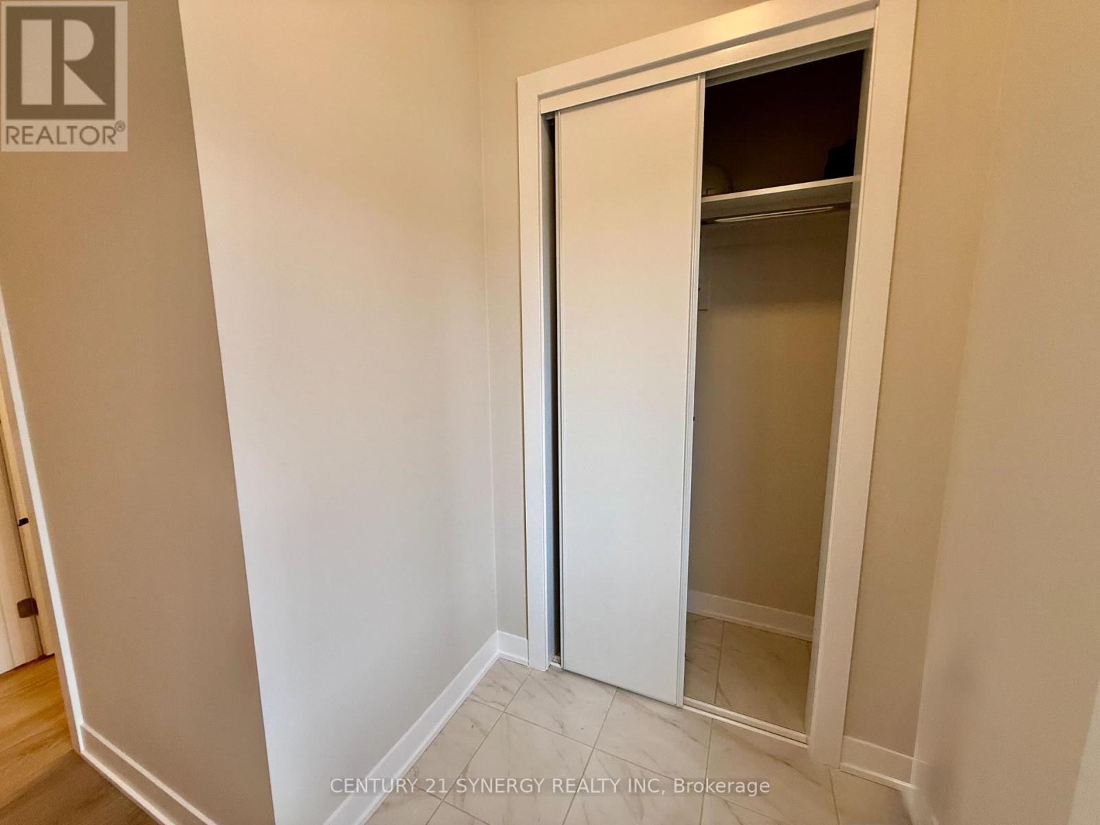 532 Promontory Place, Ottawa, Ontario  K2J 7H2 - Photo 4 - X12650838