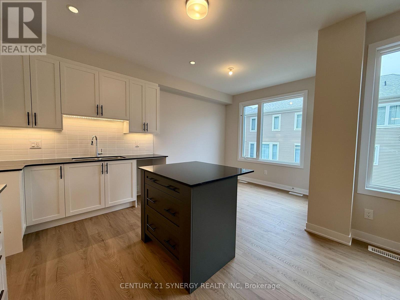 532 Promontory Place, Ottawa, Ontario  K2J 7H2 - Photo 9 - X12650838