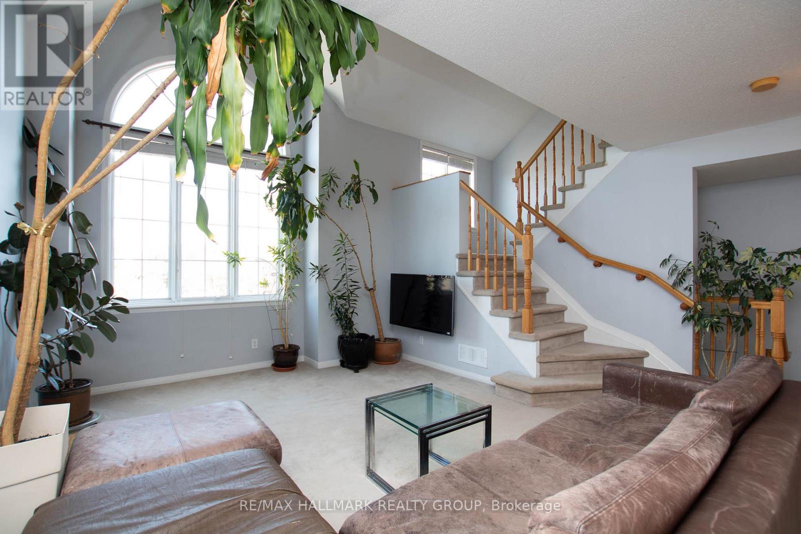 16 Briston Private, Ottawa, Ontario  K1G 5P5 - Photo 6 - X12650844