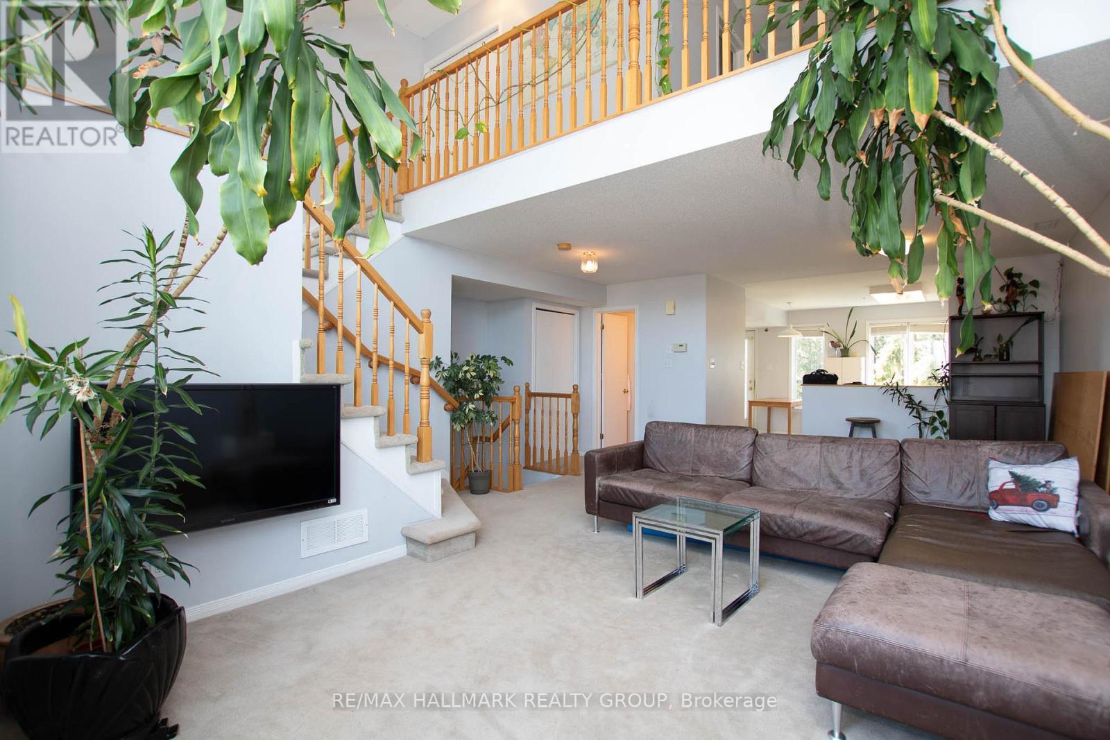 16 Briston Private, Ottawa, Ontario  K1G 5P5 - Photo 7 - X12650844