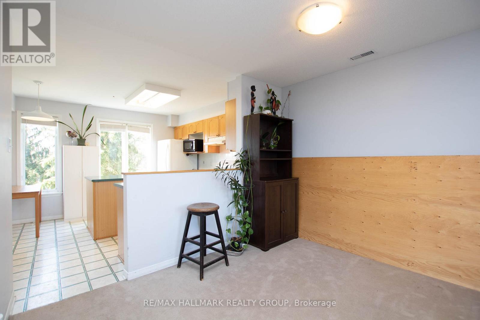 16 Briston Private, Ottawa, Ontario  K1G 5P5 - Photo 9 - X12650844