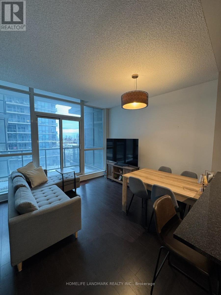 401 - 1185 The Queensway, Toronto, Ontario  M8Z 0C6 - Photo 2 - W12650376