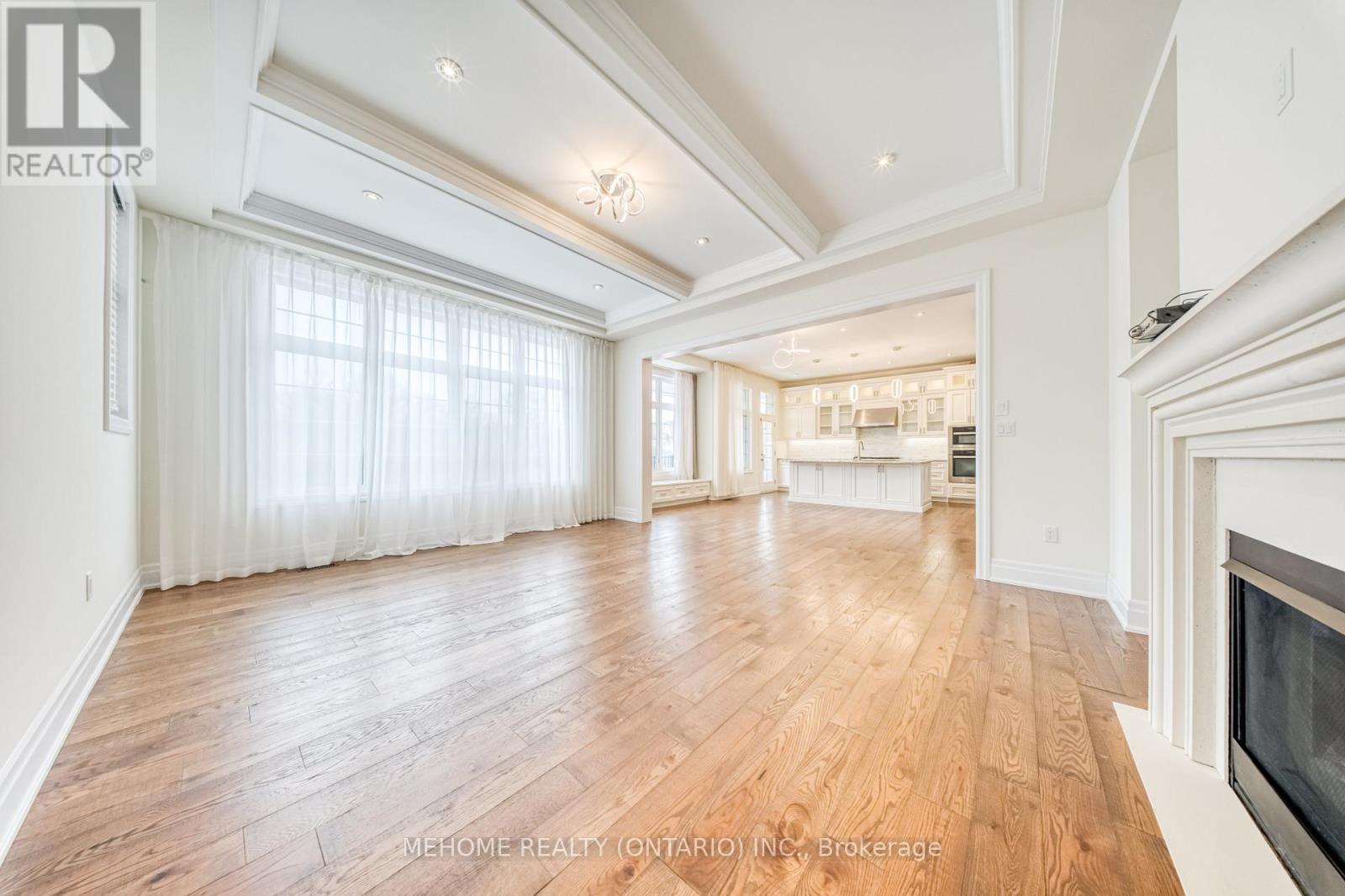 51 Bridgepointe Court, Aurora, Ontario  L4G 3H8 - Photo 11 - N12617356