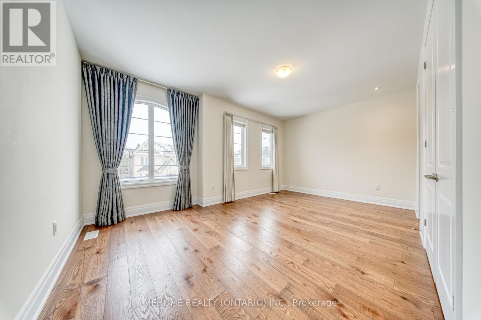 51 Bridgepointe Court, Aurora, Ontario  L4G 3H8 - Photo 26 - N12617356