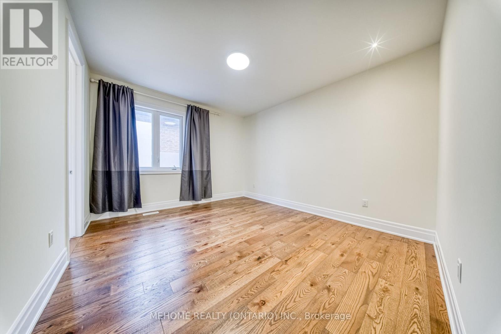 51 Bridgepointe Court, Aurora, Ontario  L4G 3H8 - Photo 23 - N12617356