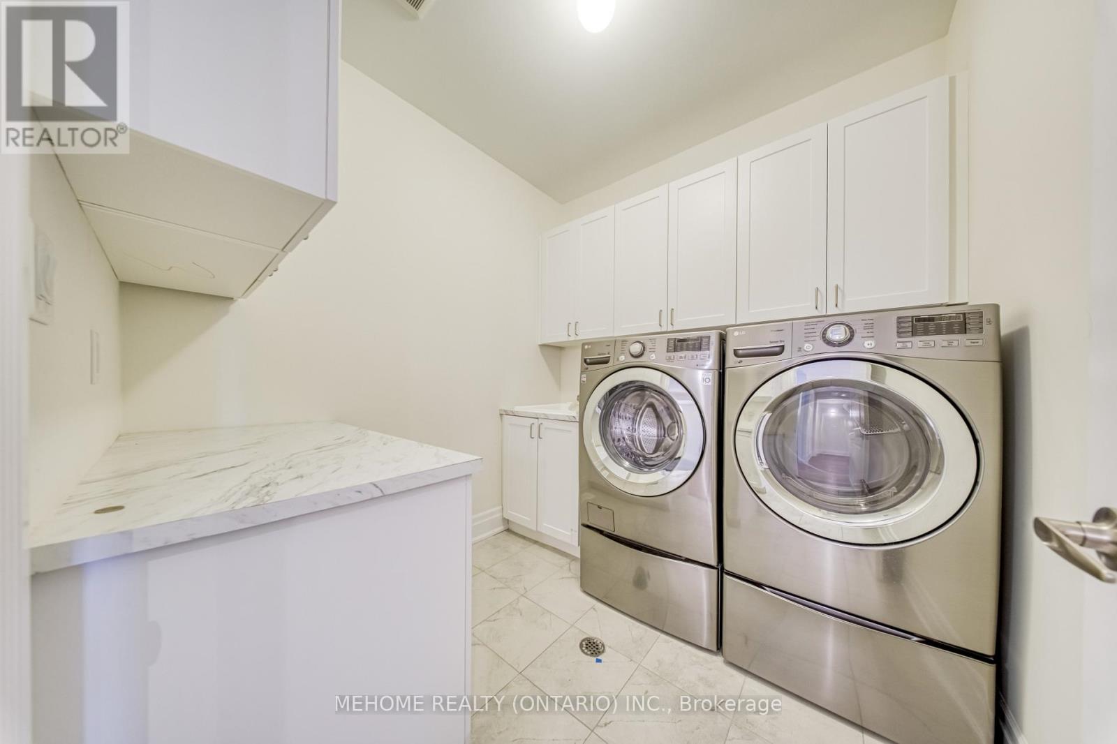 51 Bridgepointe Court, Aurora, Ontario  L4G 3H8 - Photo 31 - N12617356