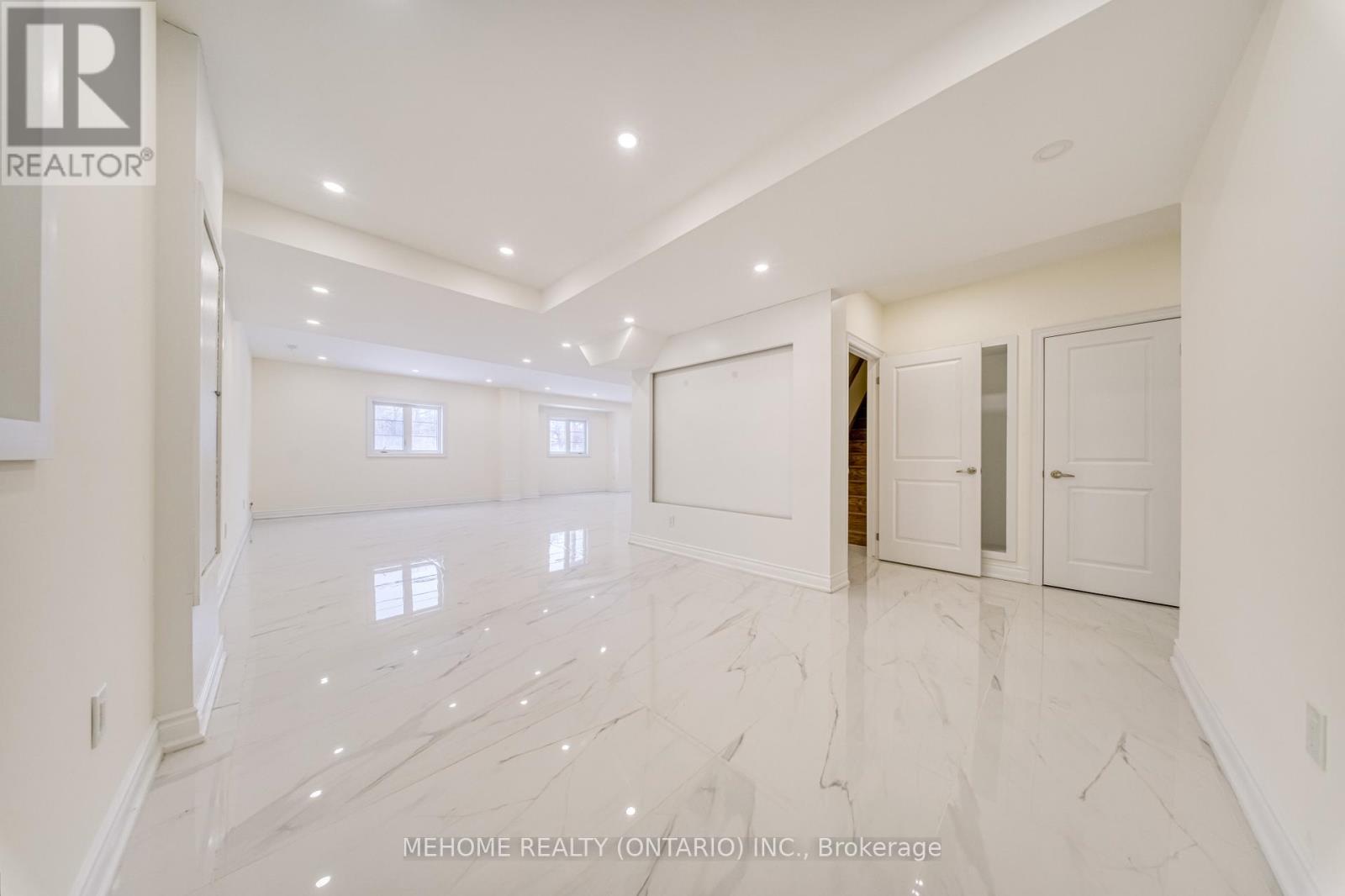 51 Bridgepointe Court, Aurora, Ontario  L4G 3H8 - Photo 33 - N12617356