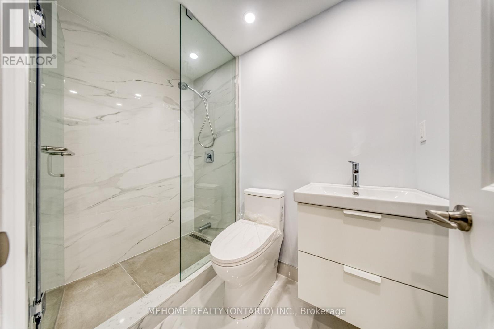 51 Bridgepointe Court, Aurora, Ontario  L4G 3H8 - Photo 40 - N12617356