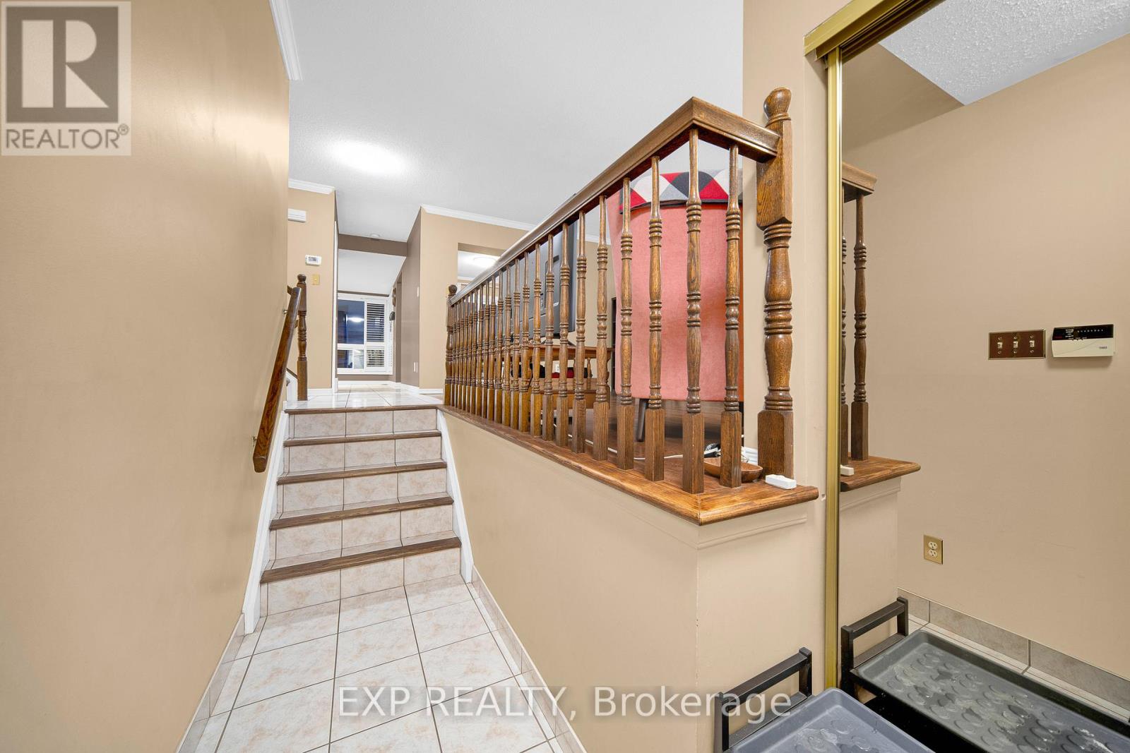 4 Huntersfield Drive, Ottawa, Ontario  K1T 3E4 - Photo 38 - X12650870