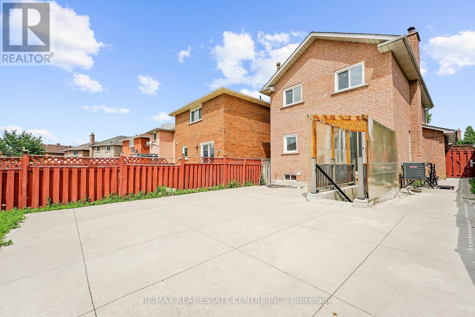 75 Michigan Avenue, Brampton, Ontario  L6Y 4P1 - Photo 32 - W12650858