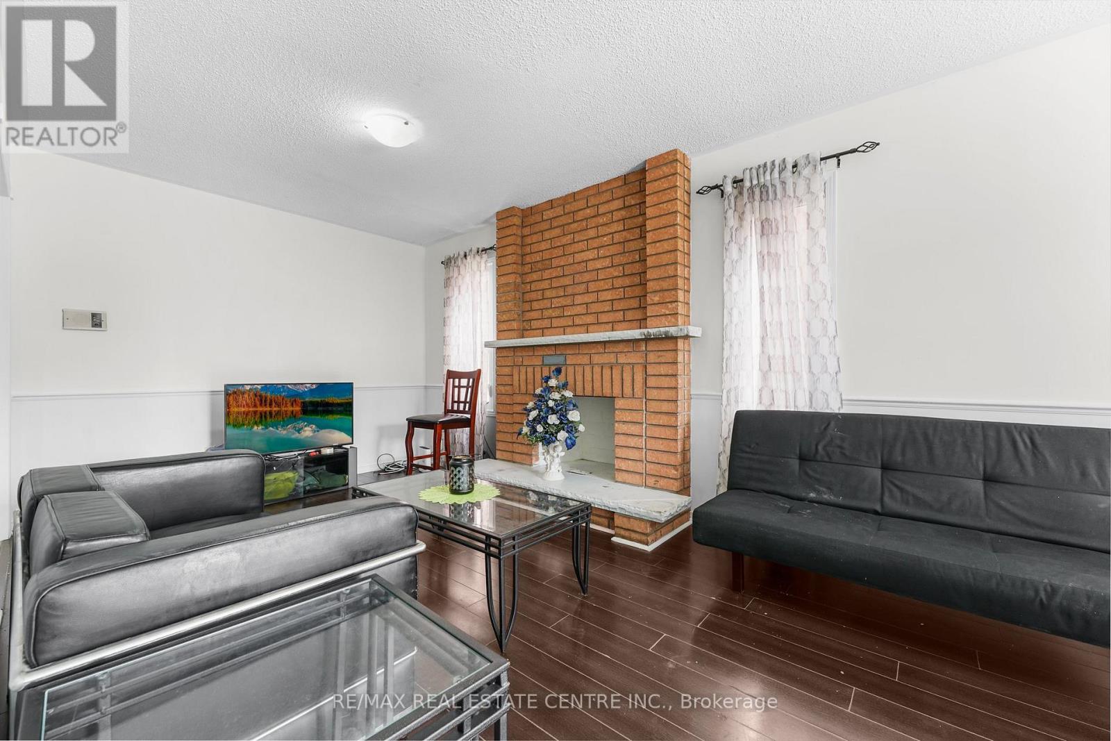 75 Michigan Avenue, Brampton, Ontario  L6Y 4P1 - Photo 9 - W12650858