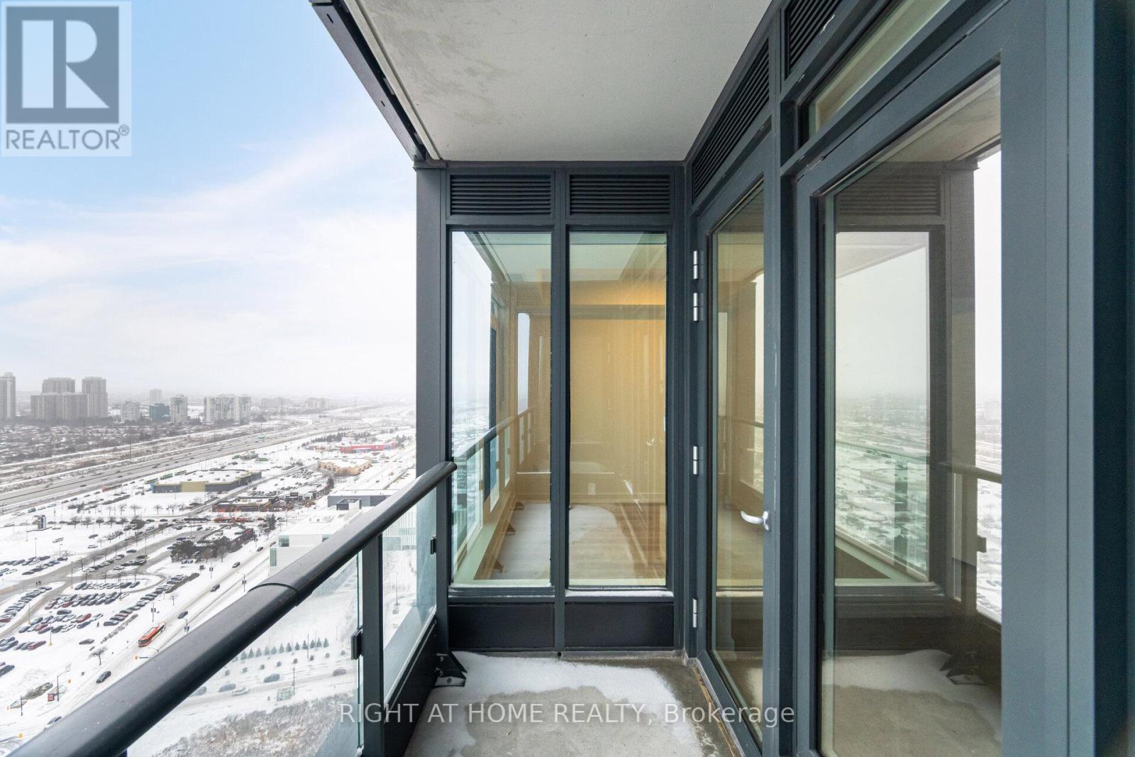 3212 - 395 Square One Drive, Mississauga, Ontario  L5P 0P6 - Photo 29 - W12650860