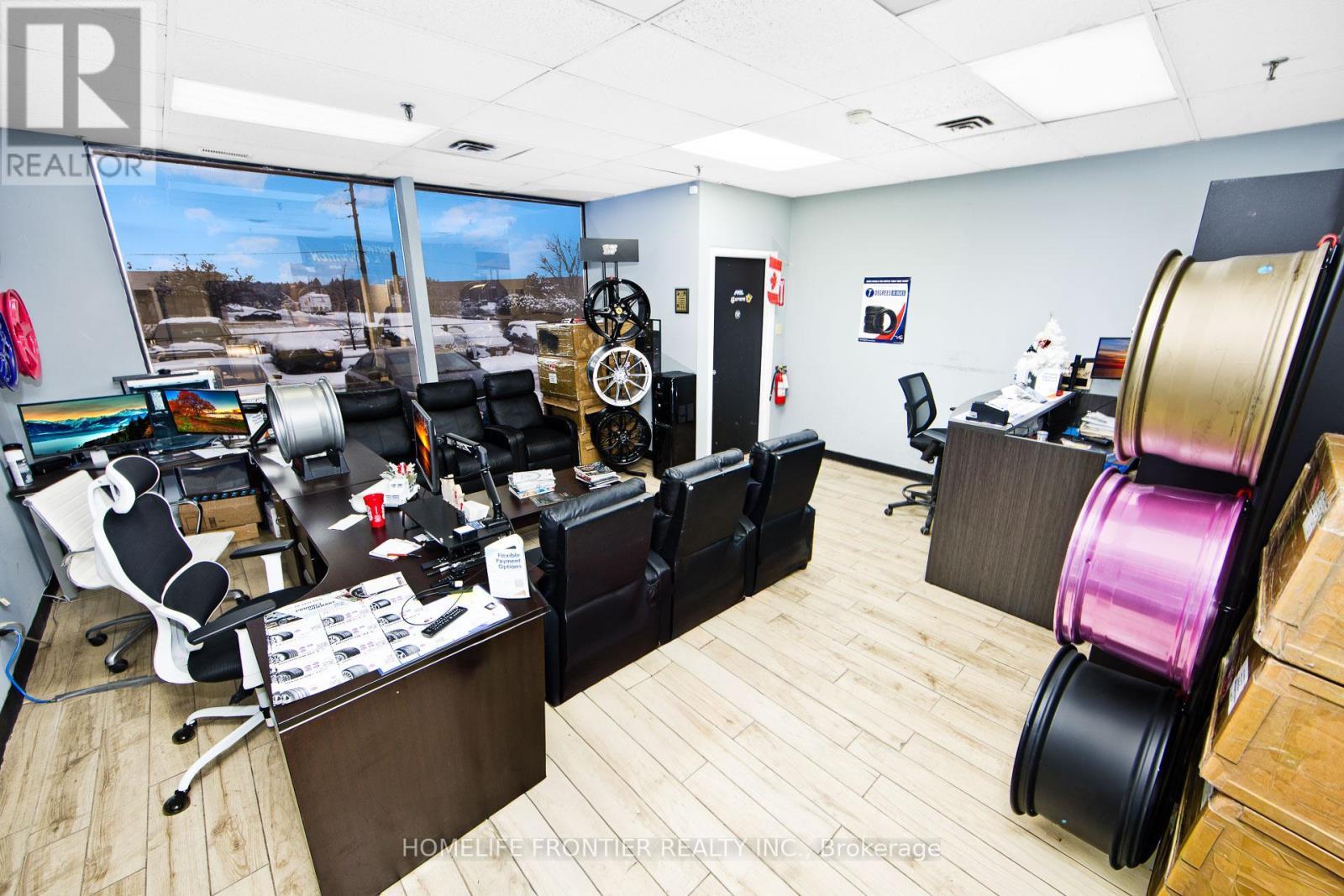 1077 Britannia Road E, Mississauga, Ontario  L4W 3X1 - Photo 7 - W12650864