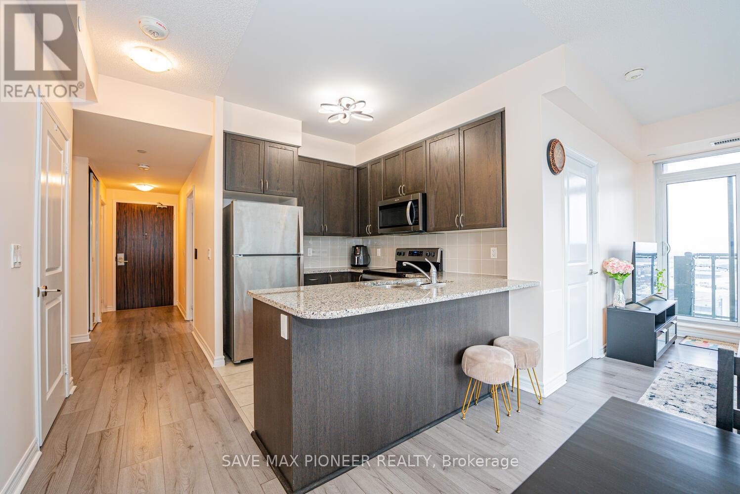 1606 - 349 Rathburn Road W, Mississauga, Ontario  L5B 0G9 - Photo 15 - W12649896