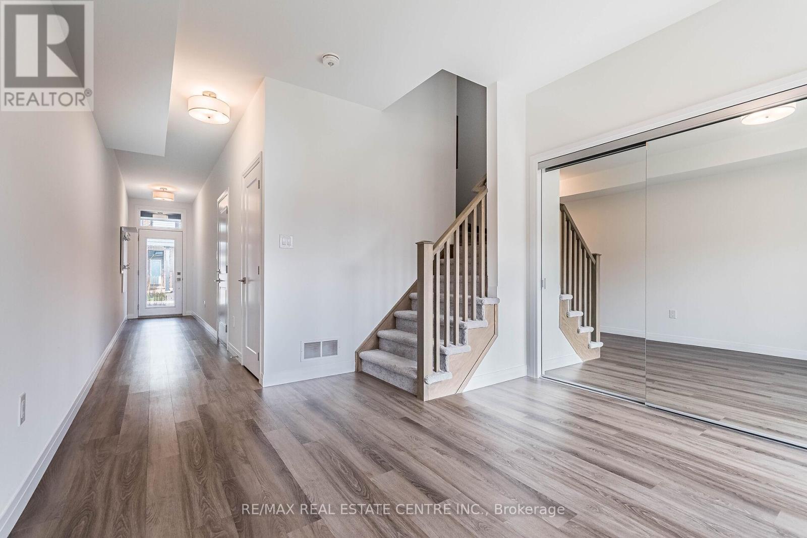 33 - 270 Melvin Avenue, Hamilton, Ontario  L8H 2K2 - Photo 5 - X12650878