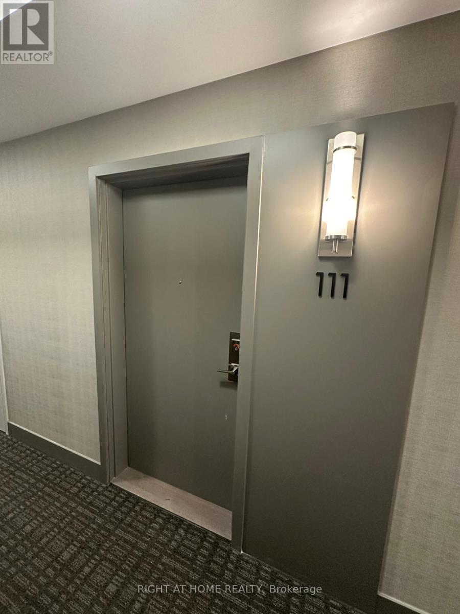 111 - 135 CANON JACKSON DRIVE, Toronto, Ontario