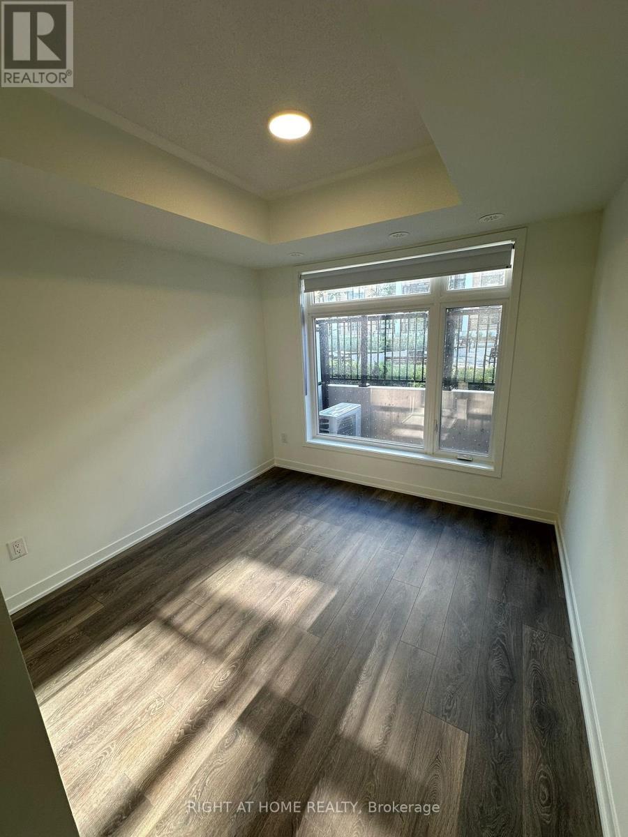 111 - 135 Canon Jackson Drive, Toronto, Ontario  M6M 0C3 - Photo 7 - W12650882