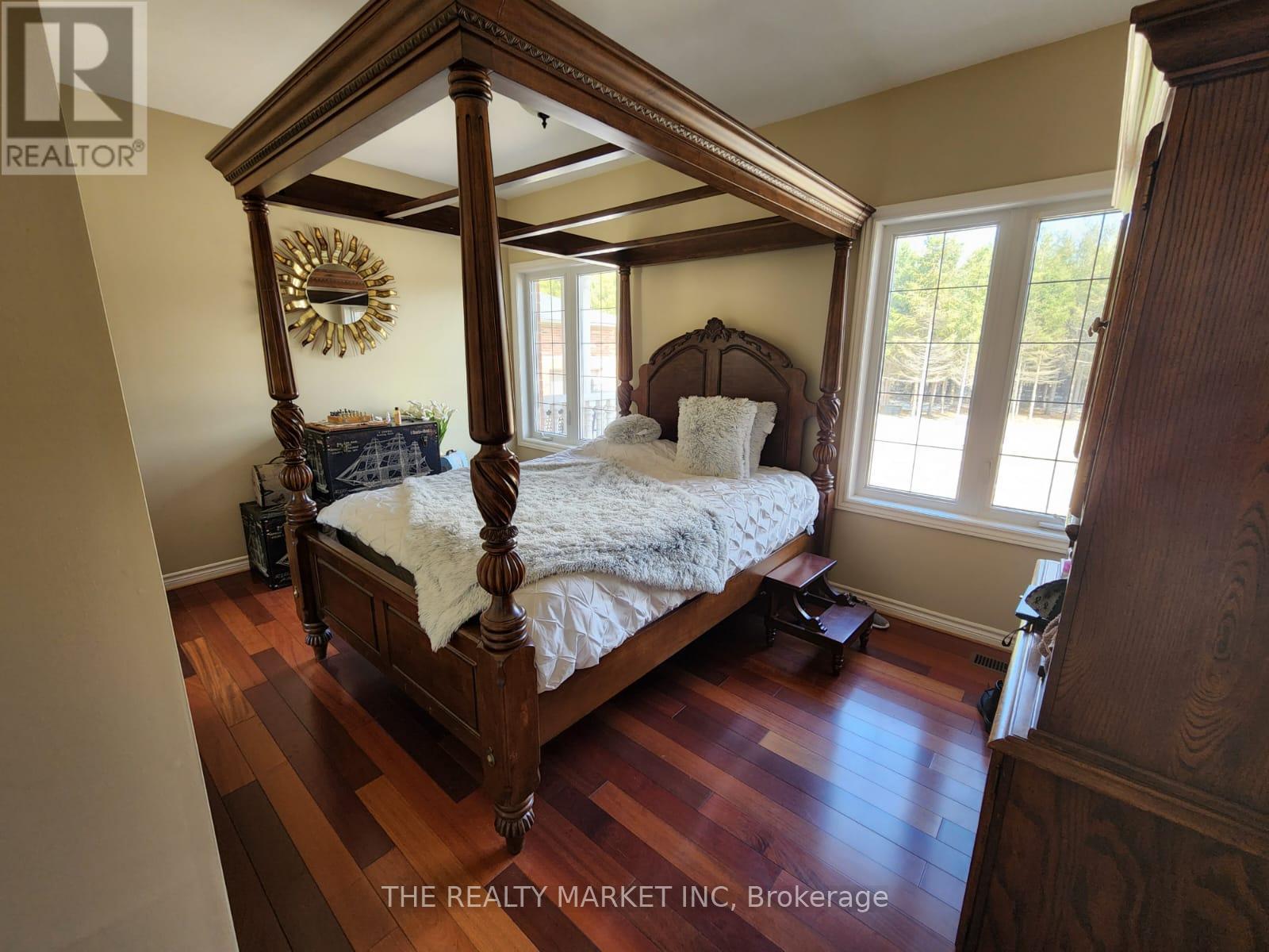 Upper - 383206 20 Side Road, Amaranth, Ontario  L9W 3X6 - Photo 2 - X12650884