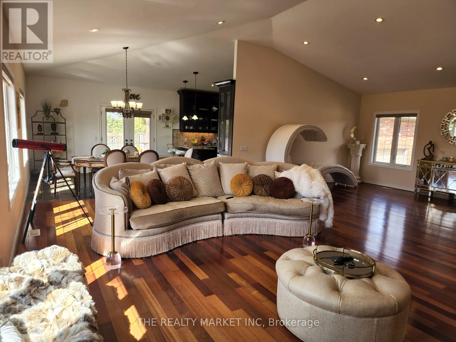 Upper - 383206 20 Side Road, Amaranth, Ontario  L9W 3X6 - Photo 7 - X12650884