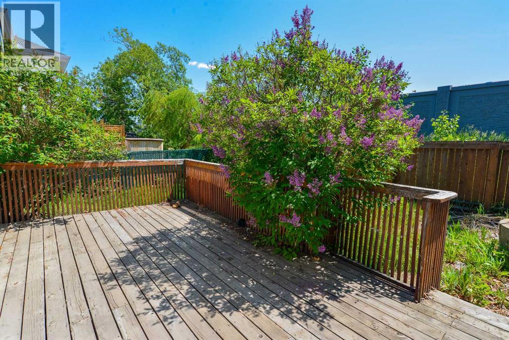 152 Valley Meadow Close Nw, Calgary, Alberta  T3B 5M2 - Photo 26 - A2275357