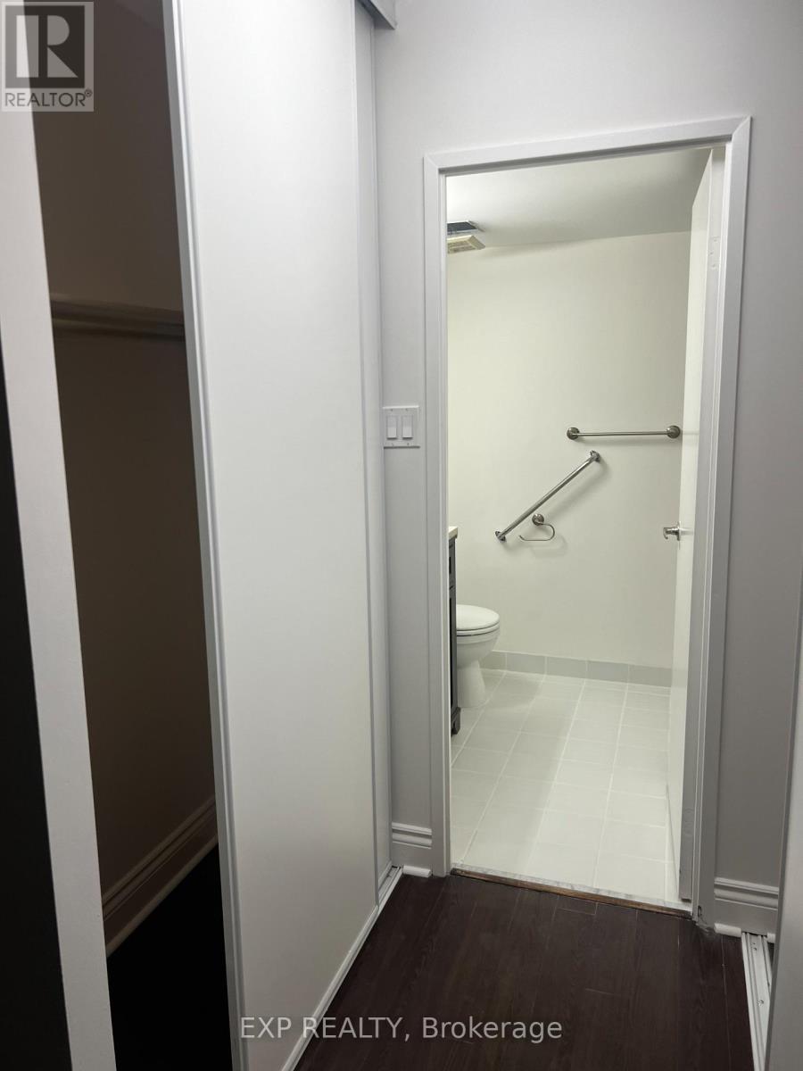 209 - 7420 Bathurst Street, Vaughan, Ontario  L4J 6X4 - Photo 13 - N12650894